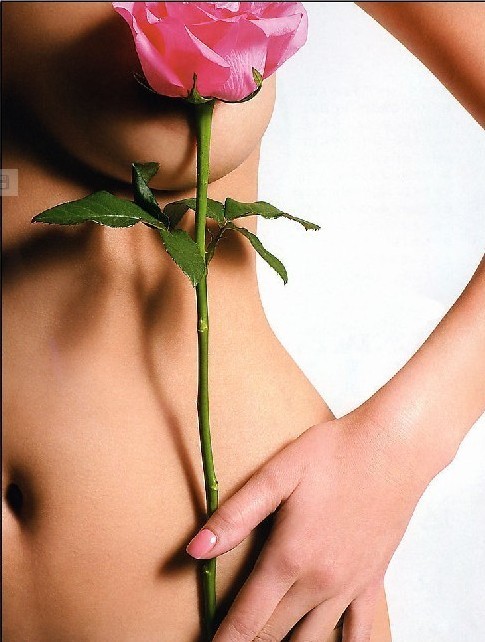 How to get rid of woman’chest hair?