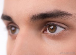 How to remove the hair around the eyes